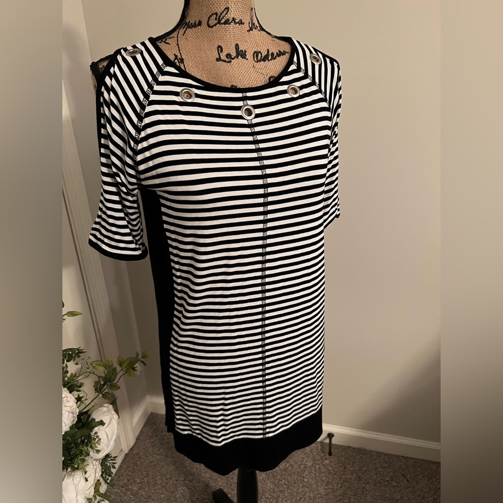 Chico’s tunic with silver grommets size 0